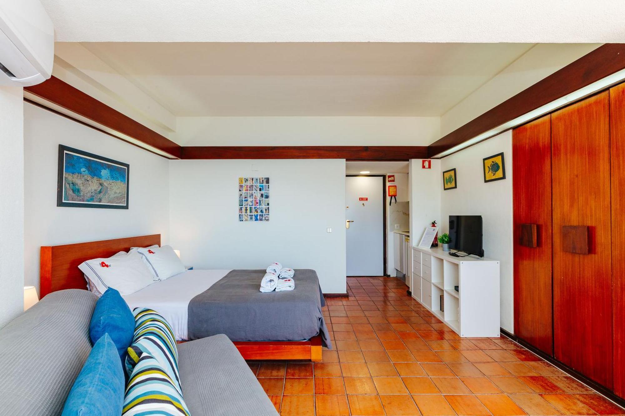 Rent4Rest - Sesimbra Ocean View Studio Exterior foto