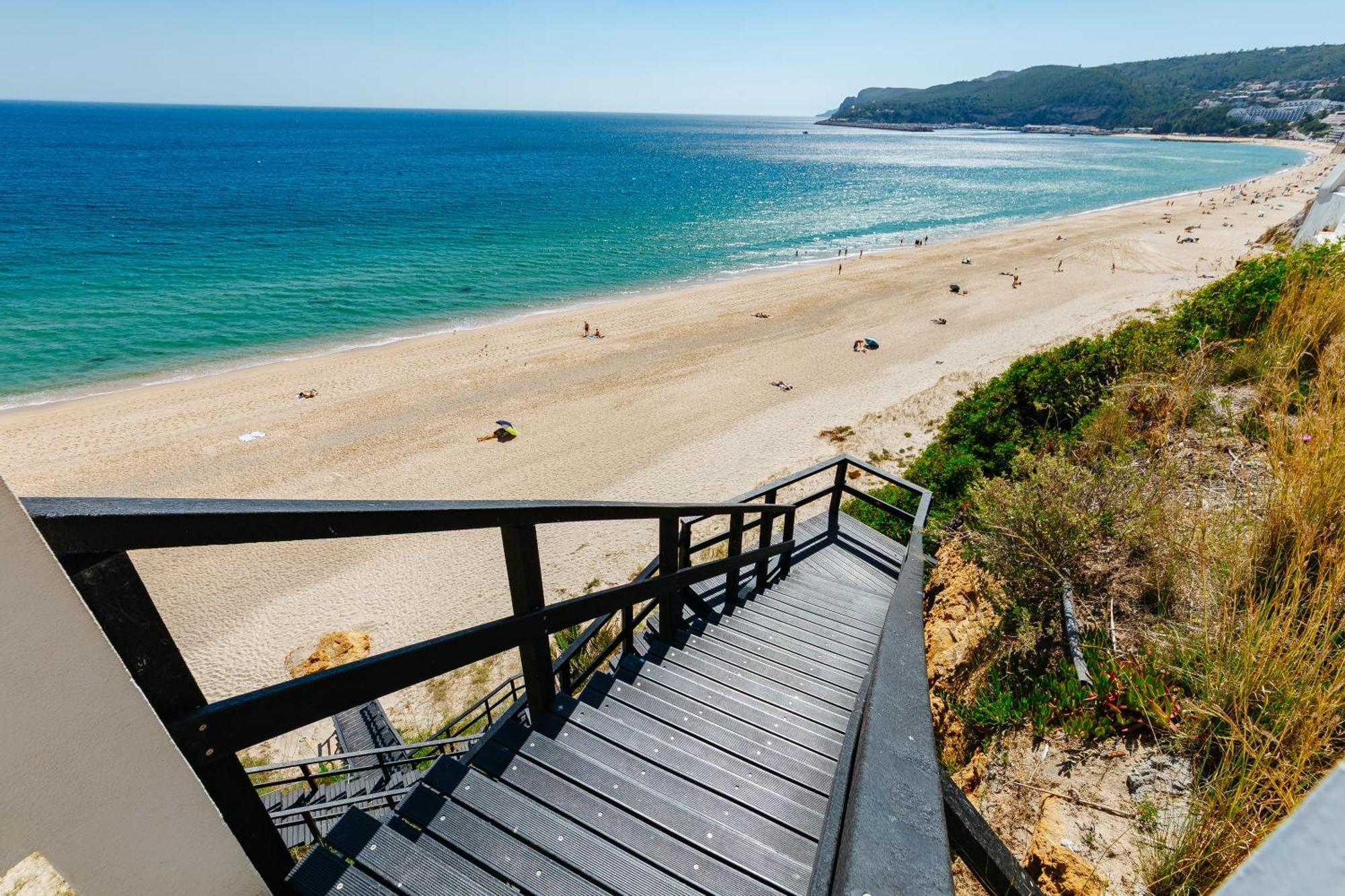 Rent4Rest - Sesimbra Ocean View Studio Exterior foto