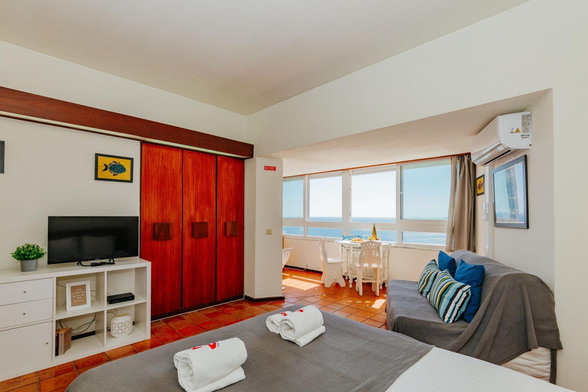 Rent4Rest - Sesimbra Ocean View Studio Exterior foto