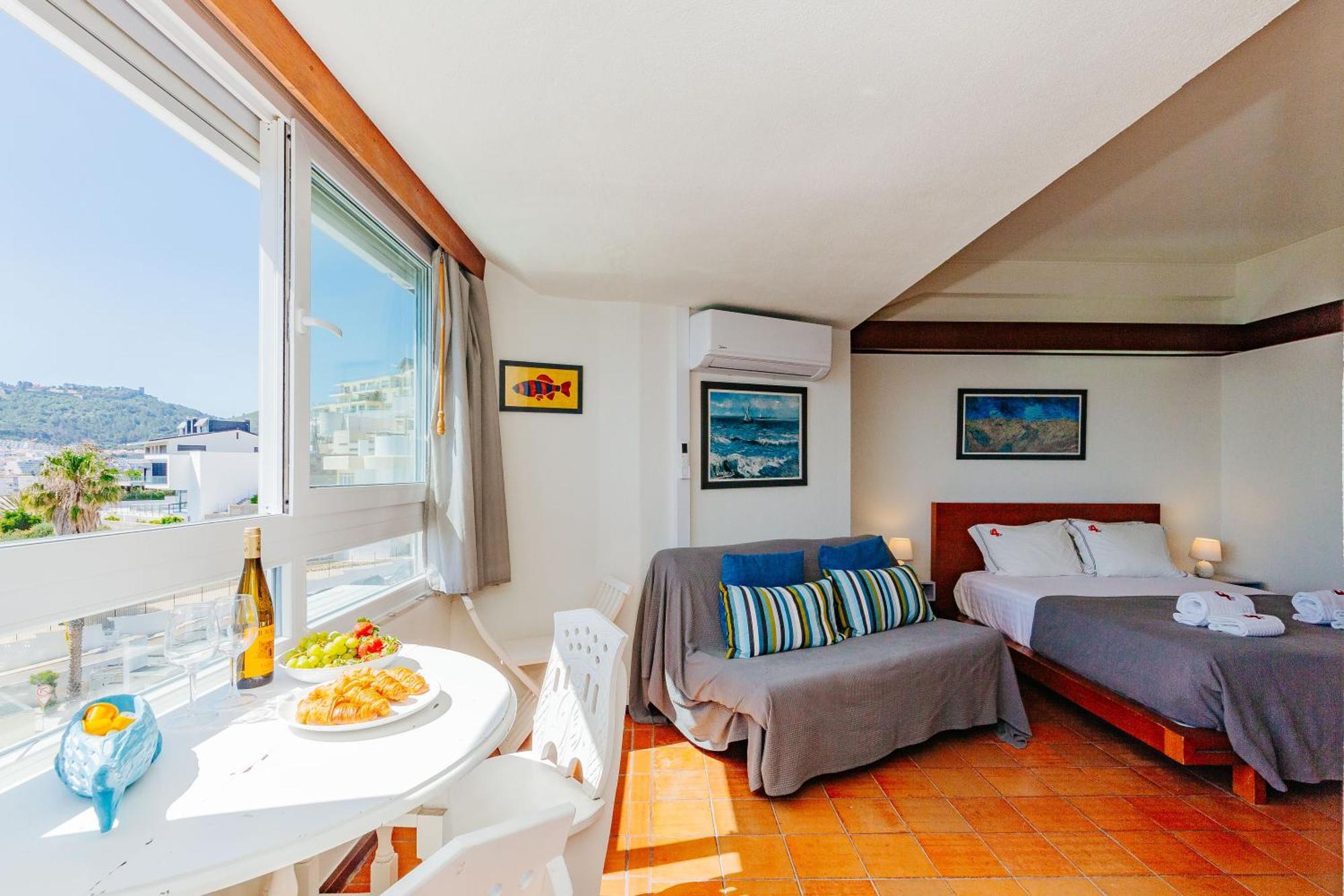 Rent4Rest - Sesimbra Ocean View Studio Exterior foto