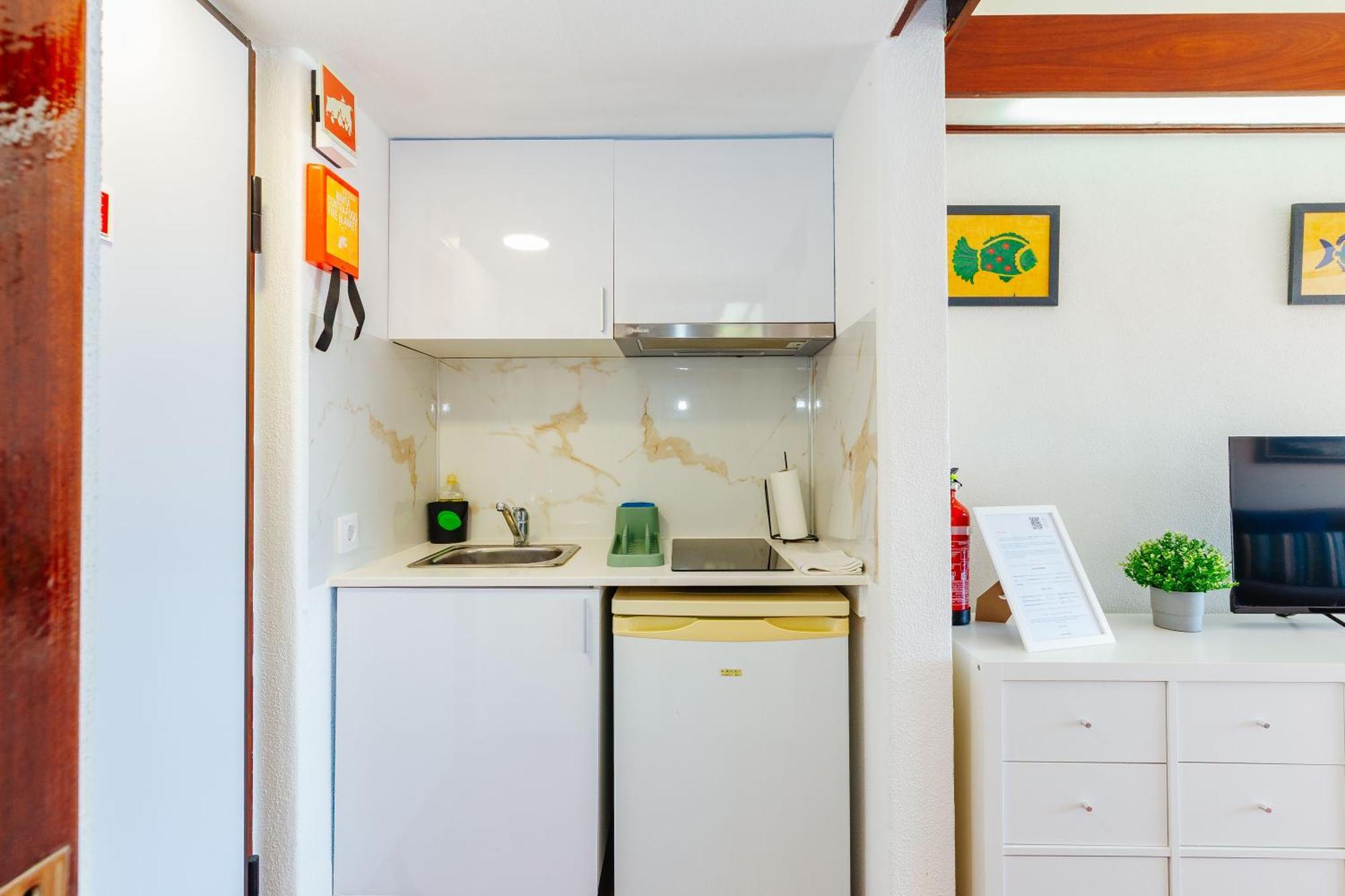 Rent4Rest - Sesimbra Ocean View Studio Exterior foto