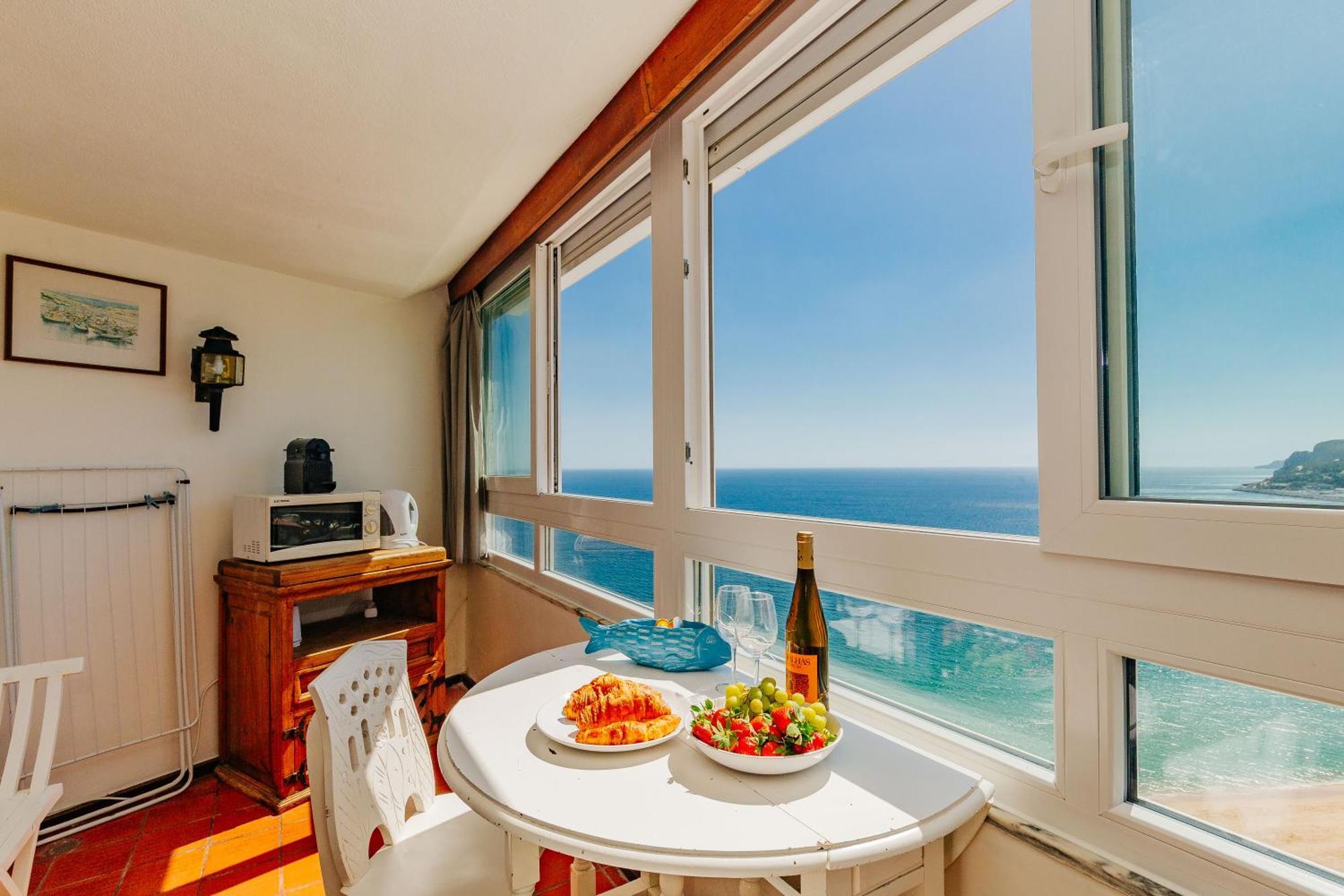 Rent4Rest - Sesimbra Ocean View Studio Exterior foto